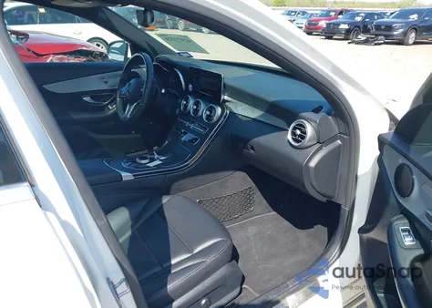 2019 Mercedes-Benz C 300 из США, поврежденный, VIN 55SWF8DB4KU285419